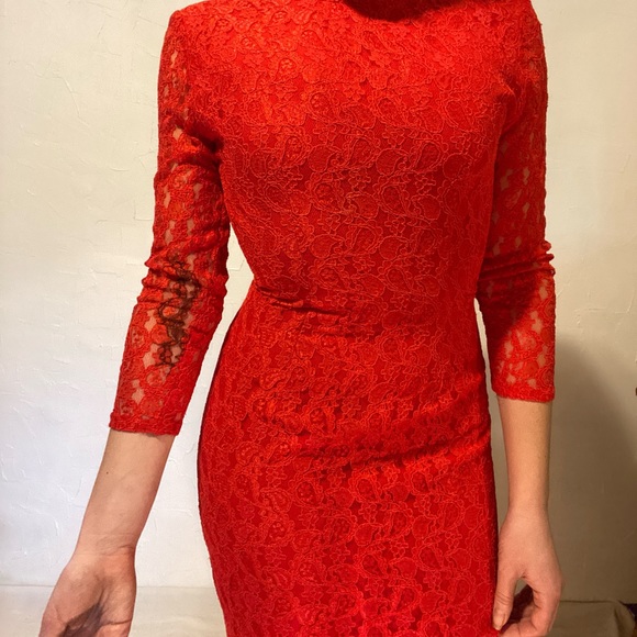 Vintage Early 80s Fire Red Open Back Lace Dress - Picture 4 of 9